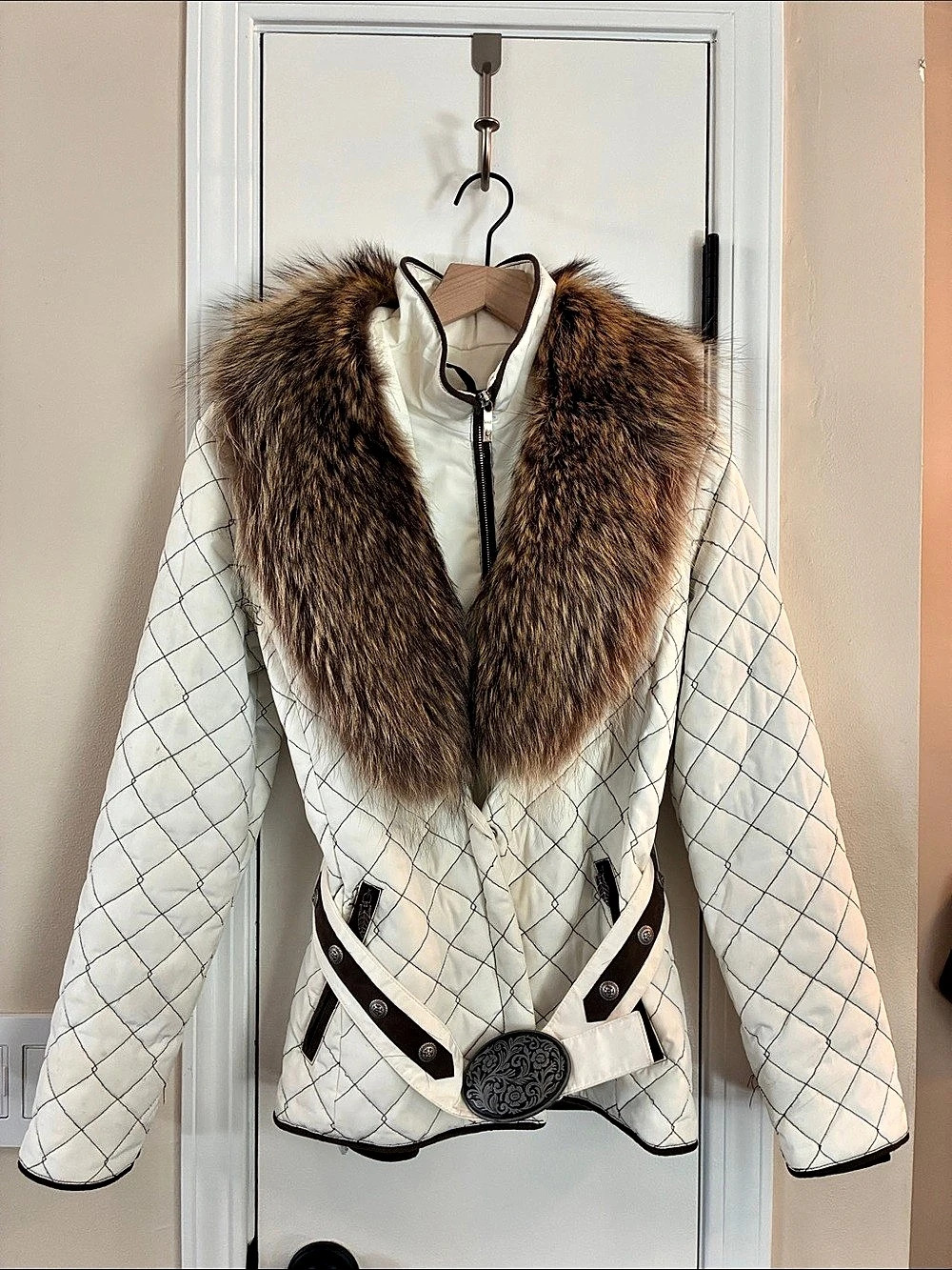 Miller Quilted Fur Collar Ski Jacket White & Brown Small Like New